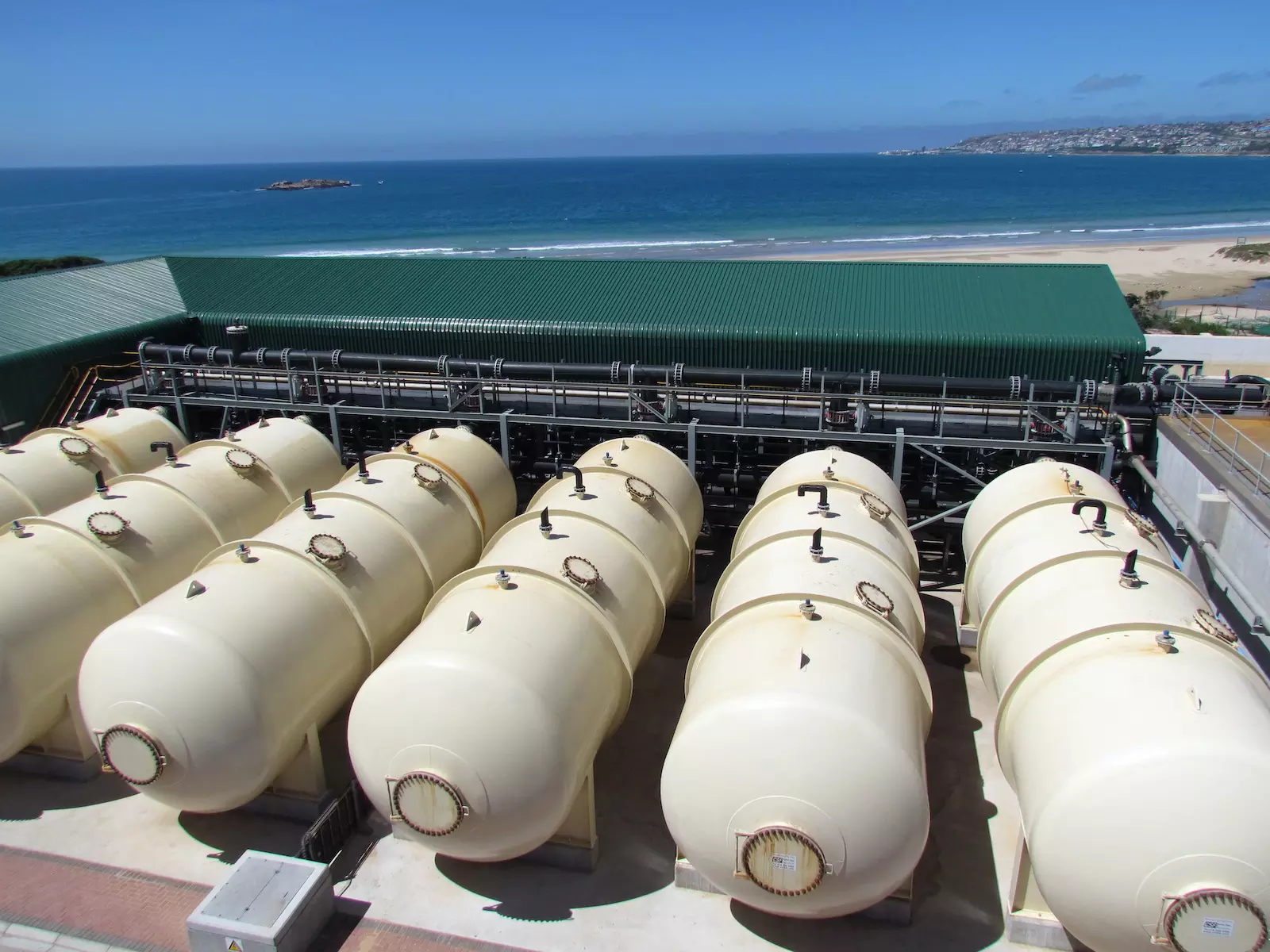 Desalination clean water systems